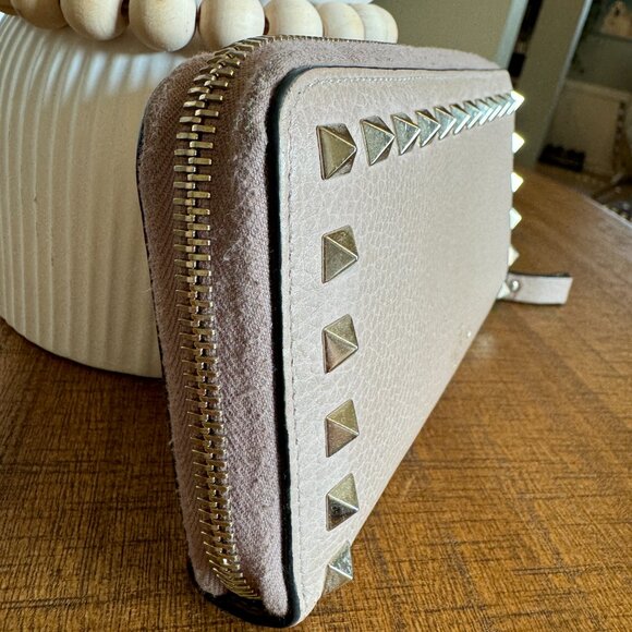 Valentino Garavani Leather Studded Wallet Beige - Picture 5 of 11